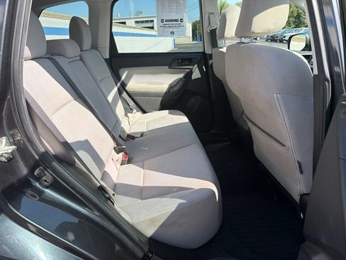 Used 2018 Subaru Forester 2.5i Premium AWD/4WD image 23