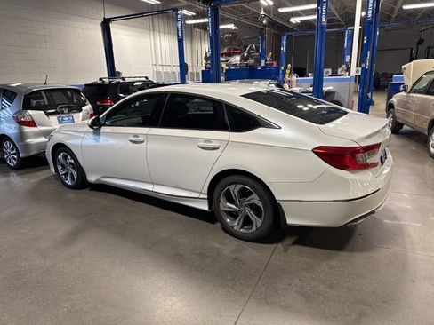 Used 2018 Honda Accord EX image 6