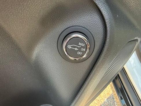 Used 2025 Buick Encore GX Sport Touring w/ Advanced Technology Package AWD/4WD image 9