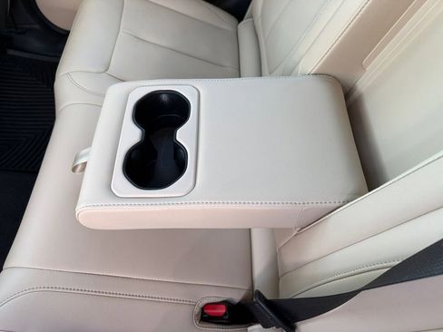 Used 2023 Jeep Grand Cherokee Limited w/ Trailer Tow Prep Group (B) image 16