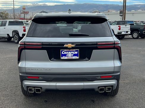 New 2026 Chevrolet Traverse LT w/ Driver Confidence Package image 6