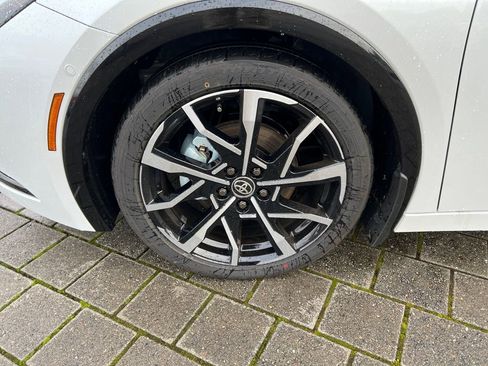 New 2026 Toyota Prius Plug-In Hybrid image 10