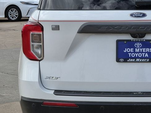 Used 2022 Ford Explorer XLT w/ Equipment Group 202A RWD image 10