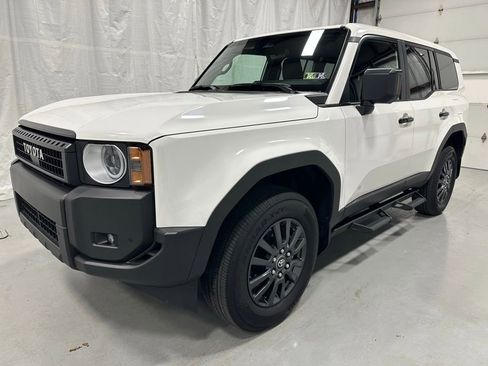 Used 2025 Toyota Land Cruiser 1958 image 3