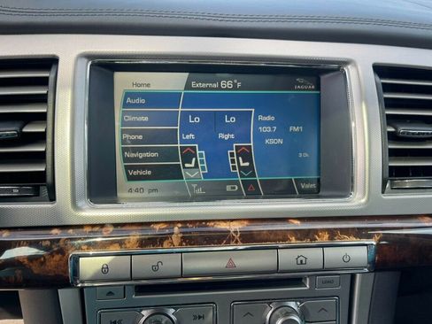 Used 2011 Jaguar XF Premium RWD image 20
