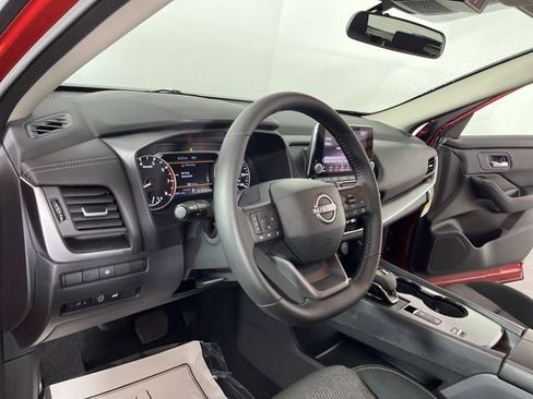 Used 2026 Nissan Rogue SV image 20