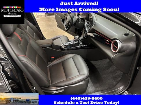 Used 2025 Chevrolet Trax RS FWD image 19