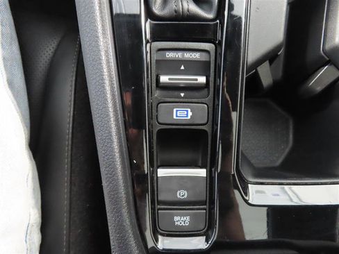 Used 2023 Honda Accord Sport image 25
