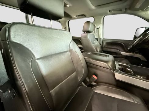 Used 2017 Chevrolet Silverado 2500 LTZ w/ Duramax Plus Package AWD/4WD image 29