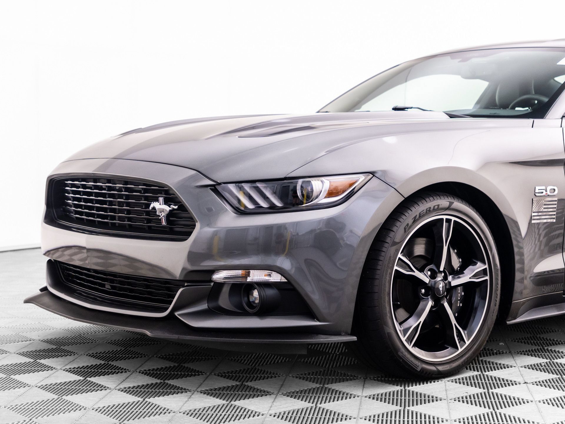 Used 2016 Ford Mustang GT Premium w/ Enhanced Security Package RWD image 35