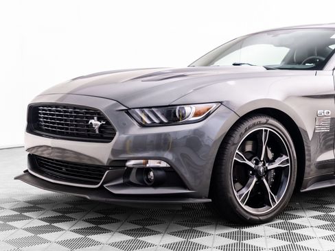 Used 2016 Ford Mustang GT Premium w/ Enhanced Security Package RWD image 35