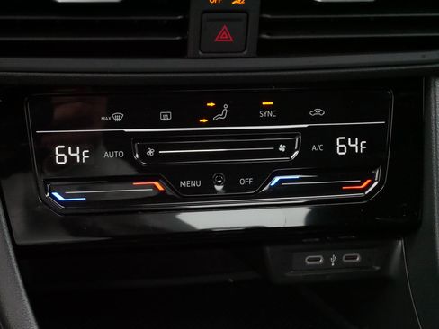 Certified 2025 Volkswagen Jetta S FWD image 23