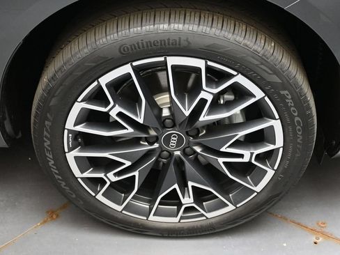 New 2026 Audi Q3 quattro 2.0T AWD/4WD image 10