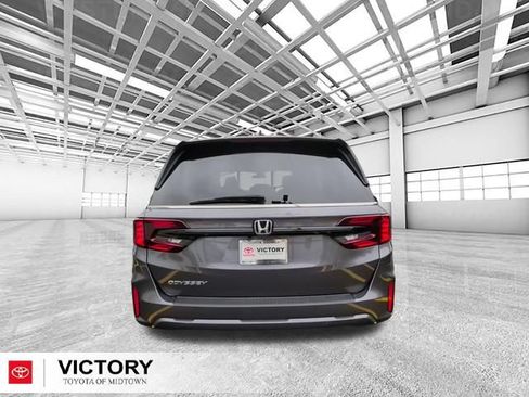 Used 2025 Honda Odyssey EX-L image 5