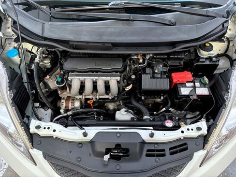 Used 2010 Honda Fit Sport image 20