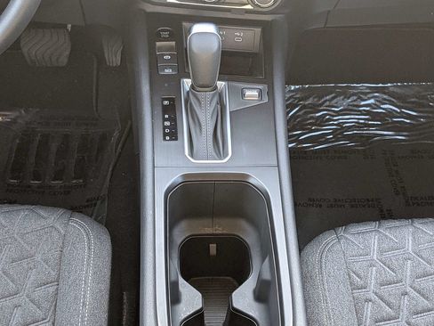Used 2025 Nissan Kicks SV FWD image 19