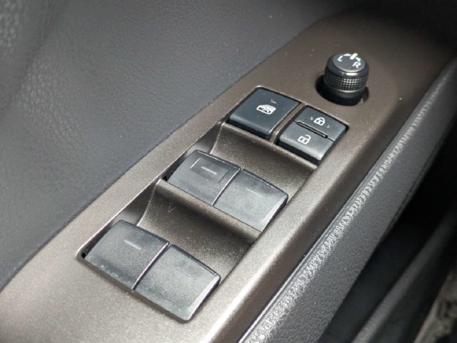 Used 2021 Toyota Camry SE FWD image 22