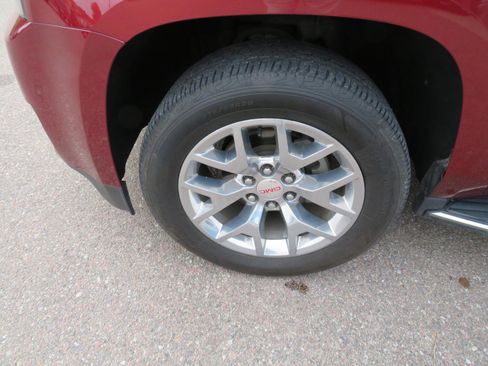 Used 2018 GMC Yukon SLT w/ Open Road Package image 2