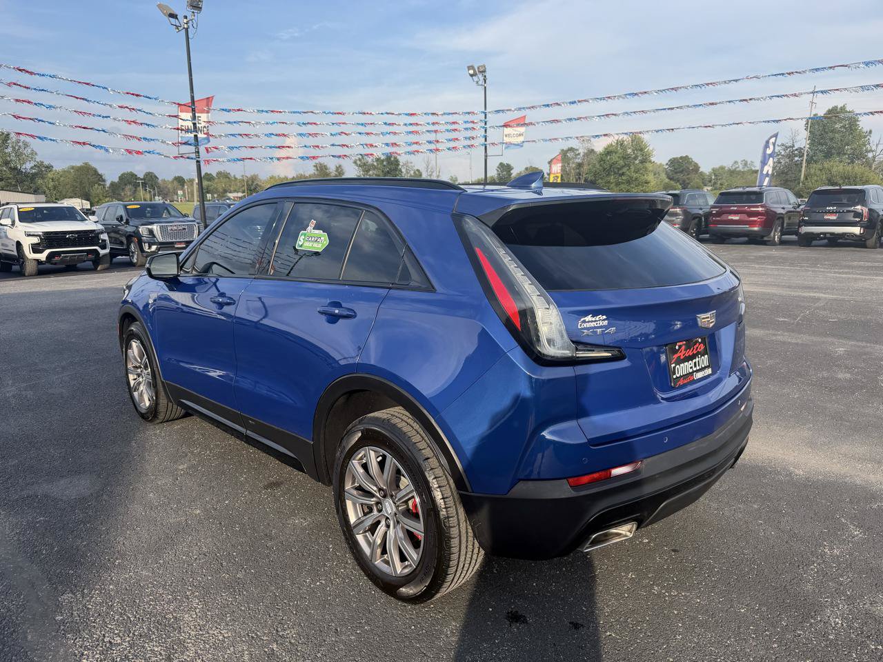 Used 2021 Cadillac XT4 Sport w/ Driver Awareness Package FWD image 7