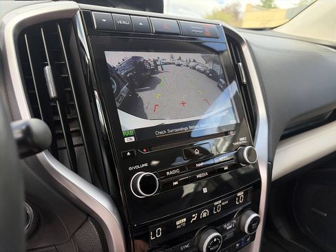 Used 2022 Subaru Ascent Touring w/ Popular Package #2A AWD/4WD image 38