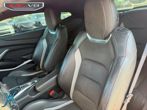 Used 2019 Chevrolet Camaro SS RWD image 13