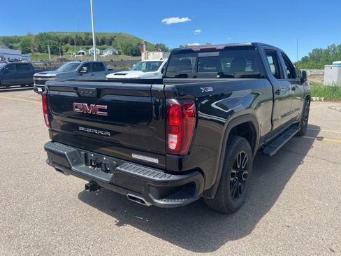 Used 2022 GMC Sierra 1500 Elevation w/ Elevation Premium Package AWD/4WD image 8