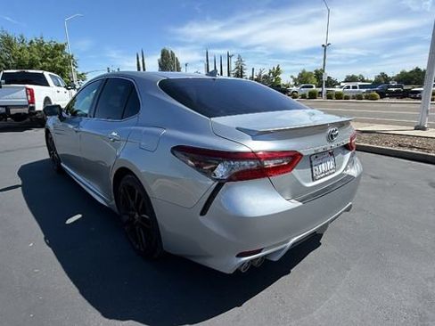 Used 2021 Toyota Camry XSE FWD image 6