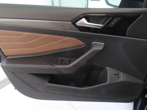 New 2026 Volkswagen Jetta SEL FWD image 10