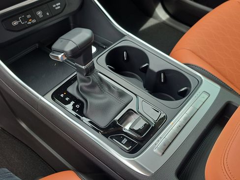 New 2026 Kia Carnival EX FWD image 26