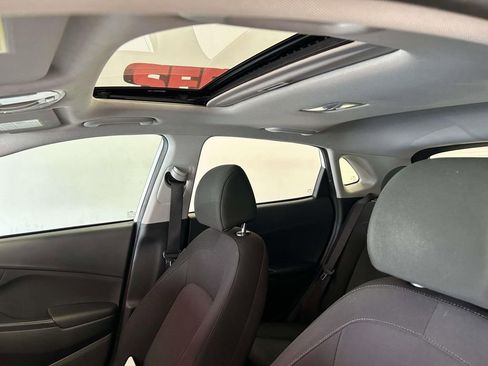 Used 2022 Hyundai Kona SEL w/ Convenience Package FWD image 13