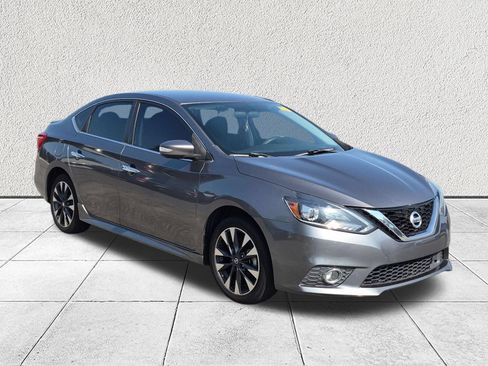 Used 2019 Nissan Sentra SR FWD image 1