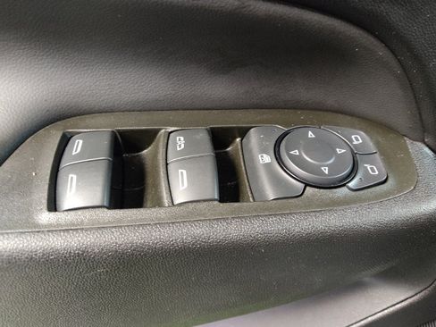 Used 2024 Chevrolet Equinox LT image 27