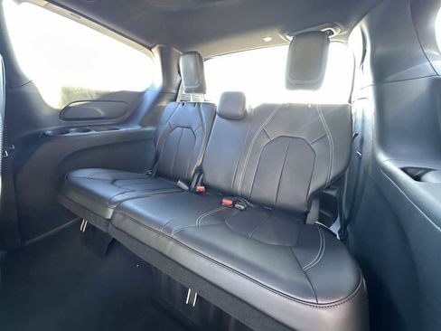 New 2026 Chrysler Voyager LX image 23