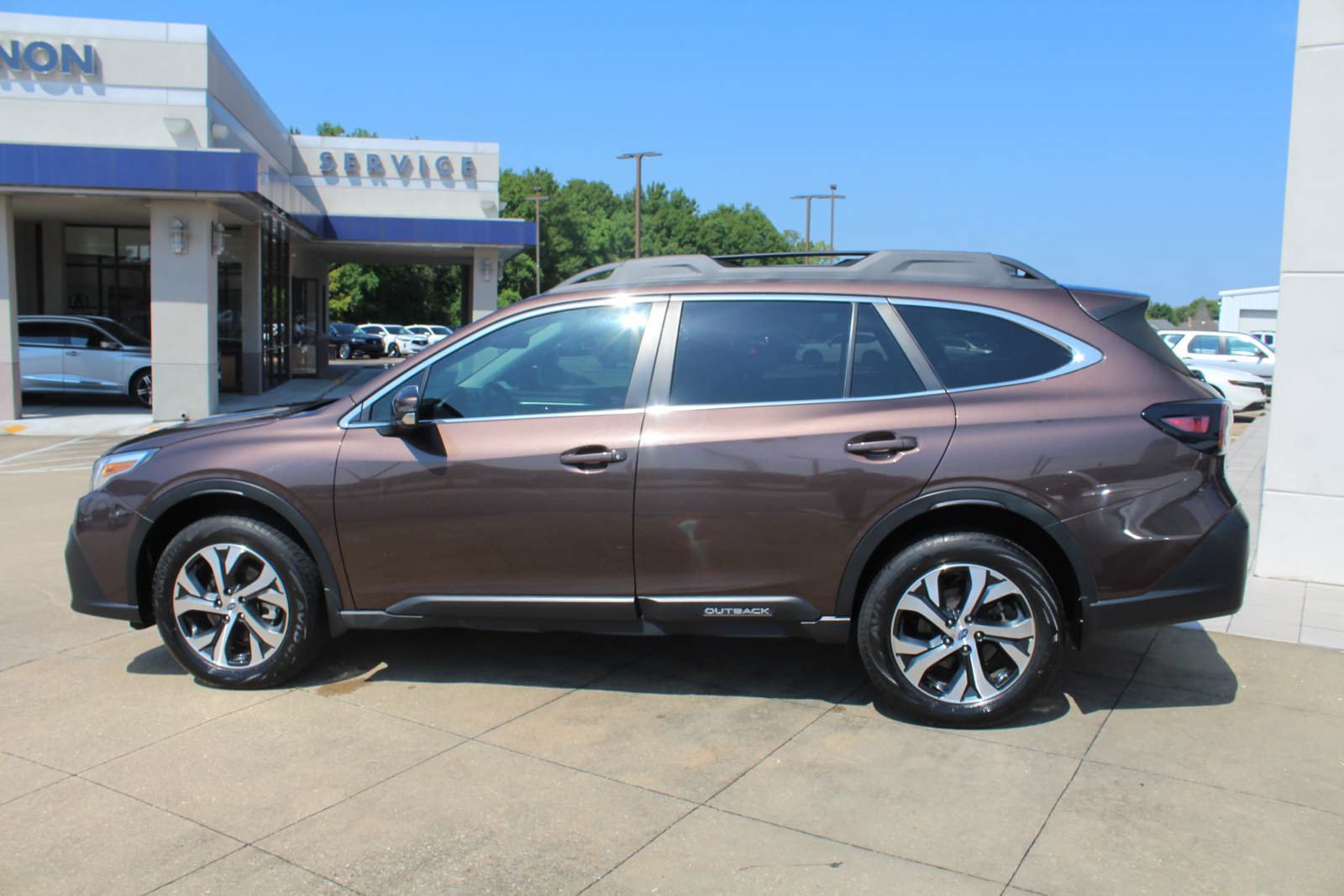 Used 2021 Subaru Outback Limited XT w/ Popular Package #2 AWD/4WD image 7