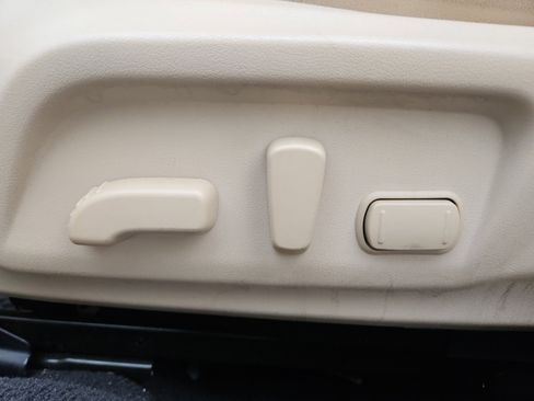 Used 2017 Subaru Outback 2.5i Limited image 21