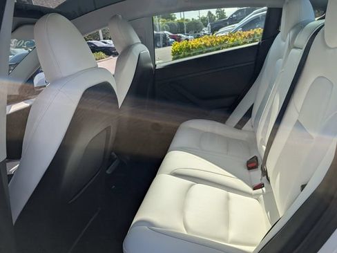 Used 2023 Tesla Model 3 Standard Range RWD image 7