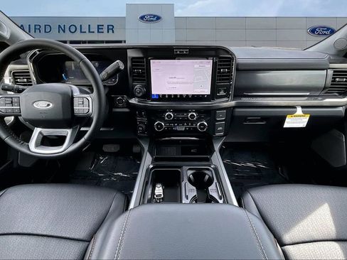 New 2026 Ford F250 Lariat w/ Black Appearance Package AWD/4WD image 6