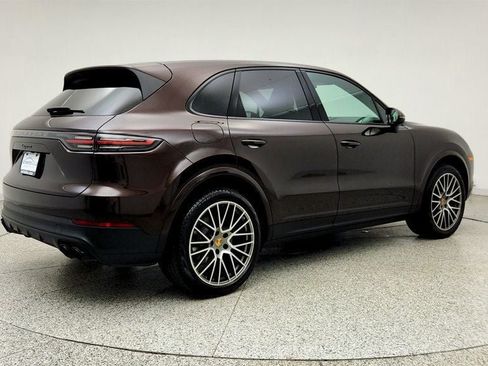 Used 2022 Porsche Cayenne Platinum Edition AWD/4WD image 5