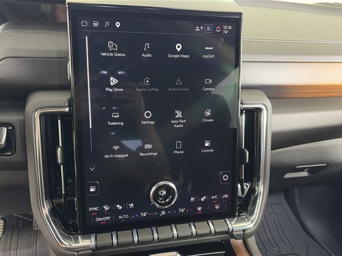 Used 2026 GMC Yukon Denali w/ LPO, Floor Liner Package AWD/4WD image 23