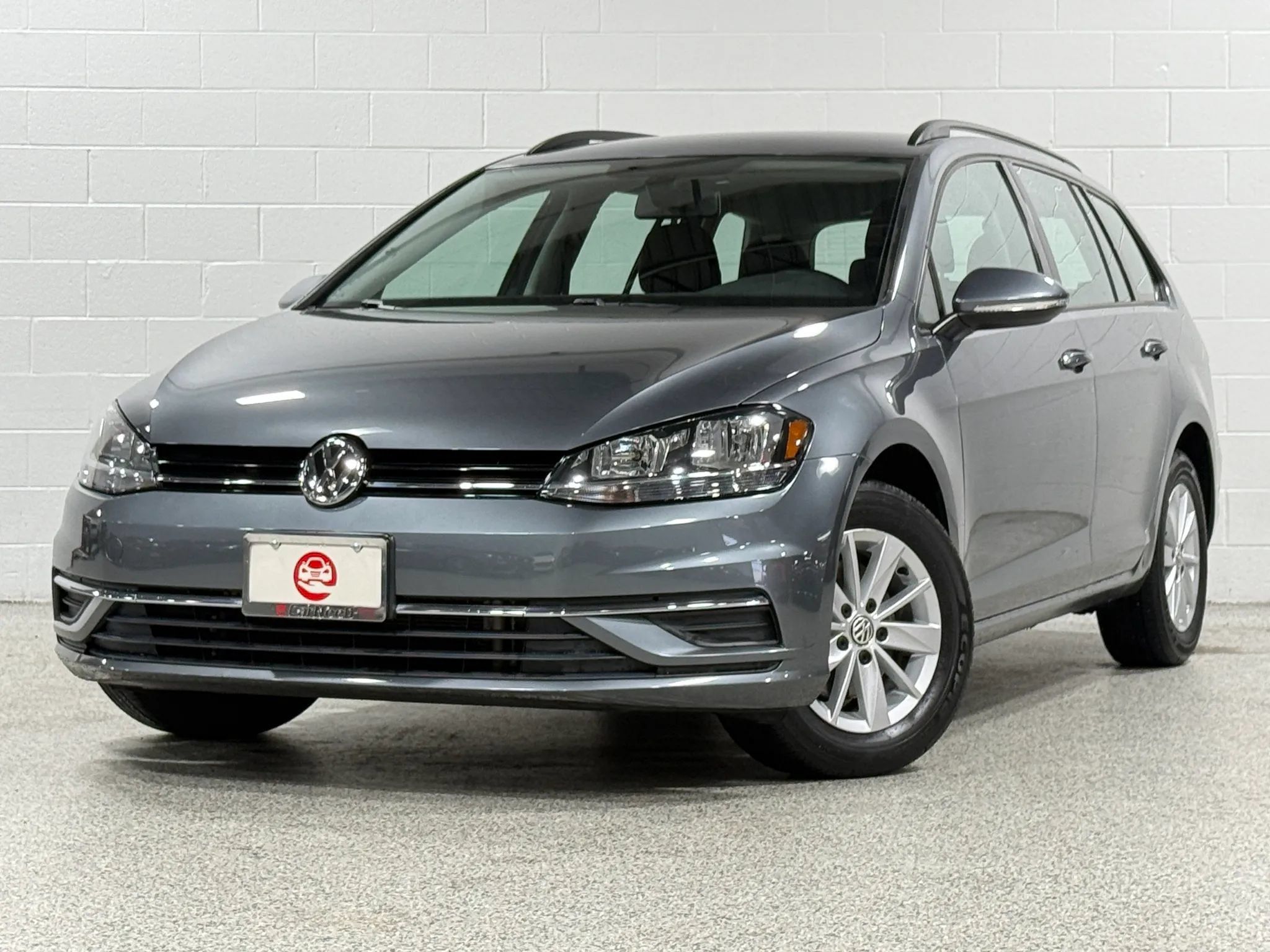 Used 2018 Volkswagen Golf S FWD image 2