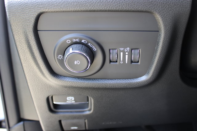 New 2027 Jeep Grand Cherokee Limited w/ Limited Altitude Package AWD/4WD image 15