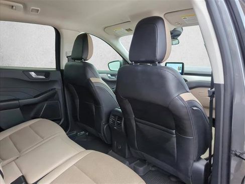 Used 2022 Ford Escape SEL image 17