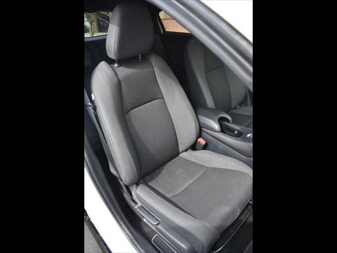 Used 2021 Honda HR-V Sport image 33