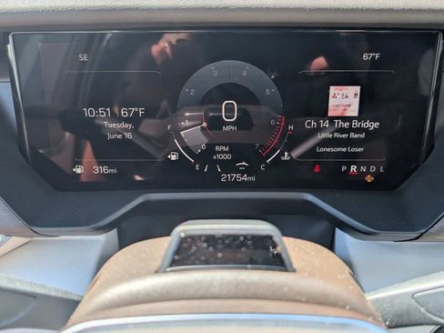 Certified 2025 GMC Acadia Denali w/ Super Cruise Package FWD image 32