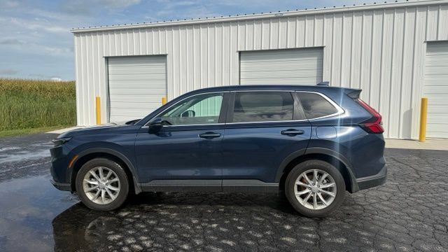 Used 2025 Honda CR-V EX image 2
