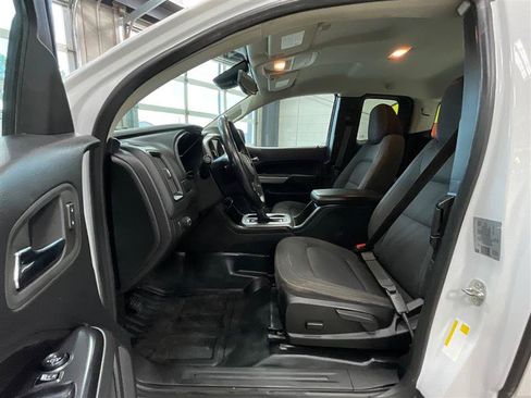Used 2022 Chevrolet Colorado LT w/ Fleet Safety Package RWD image 11