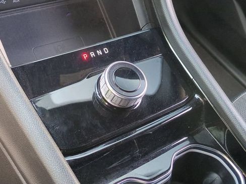 Used 2023 Jeep Grand Cherokee Laredo AWD/4WD image 12