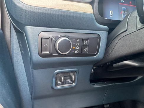 Used 2025 Ford Maverick Lariat w/ 4K Tow Package AWD/4WD image 28