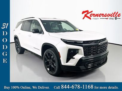 Used 2025 Chevrolet Traverse RS
