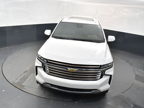 Used 2024 Chevrolet Suburban High Country image 31